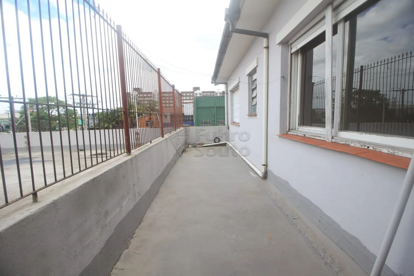 Alugar Apartamento / Fora de Condomínio em Pelotas R$ 1.900,00 - Foto 38