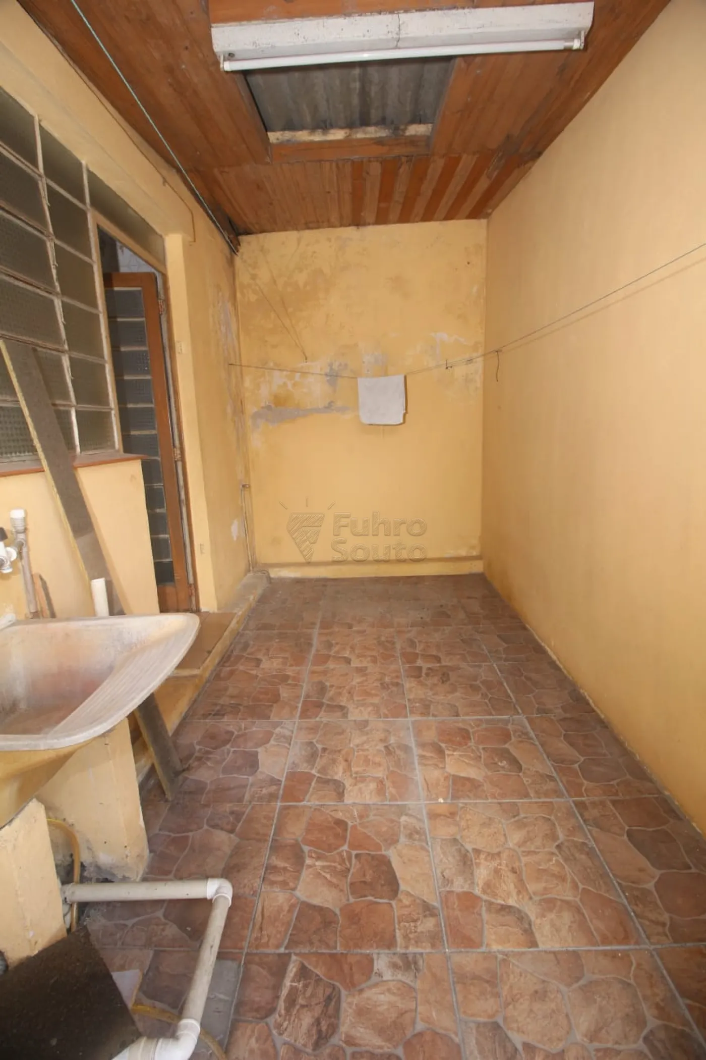 Alugar Apartamento / Fora de Condomínio em Pelotas R$ 1.900,00 - Foto 36