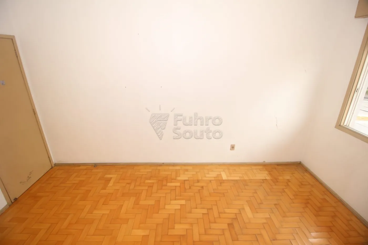 Alugar Apartamento / Fora de Condomínio em Pelotas R$ 1.900,00 - Foto 25
