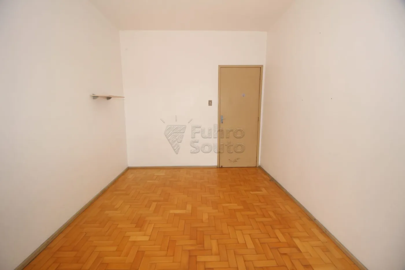 Alugar Apartamento / Fora de Condomínio em Pelotas R$ 1.900,00 - Foto 24