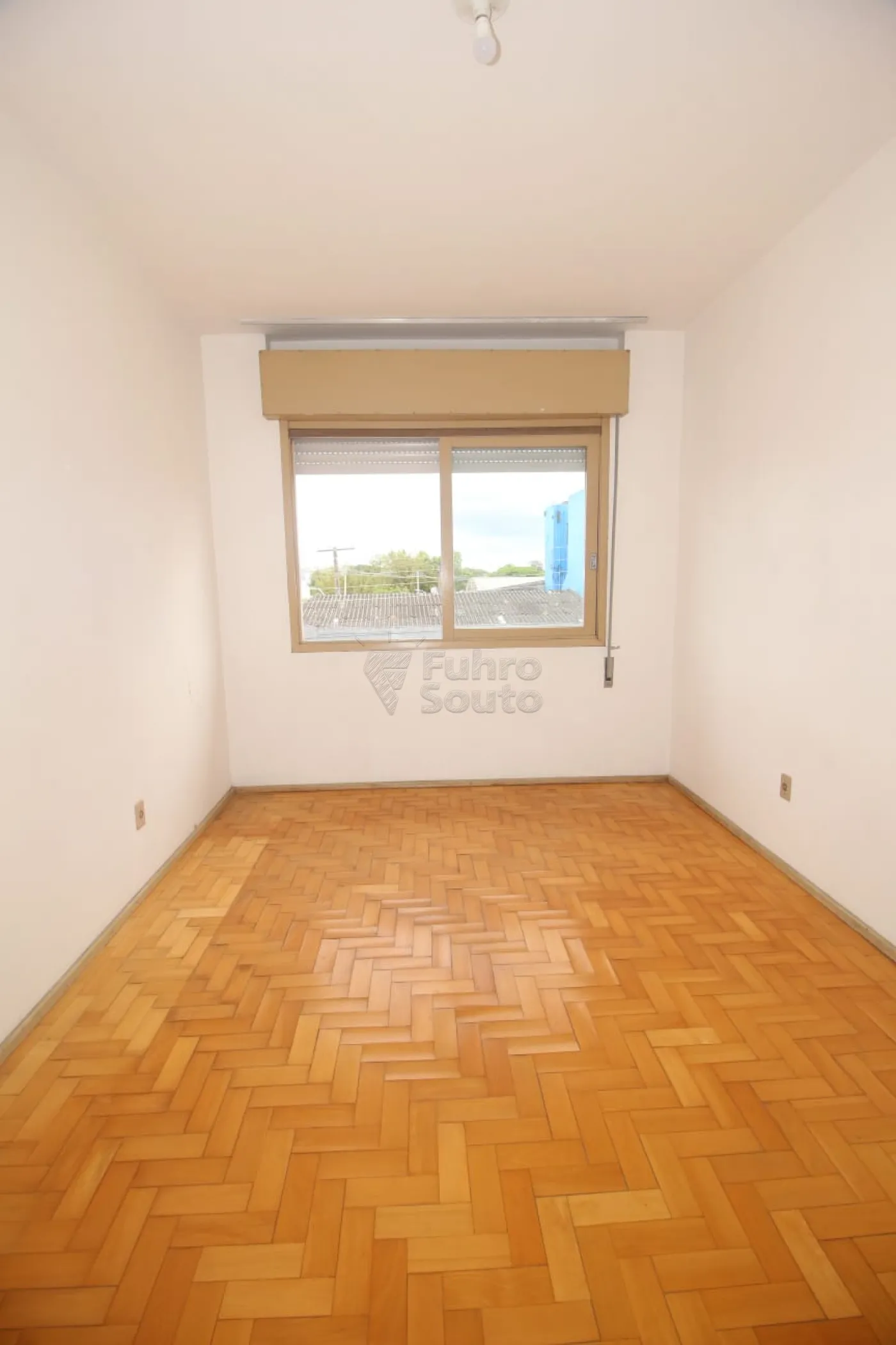 Alugar Apartamento / Fora de Condomínio em Pelotas R$ 1.900,00 - Foto 23