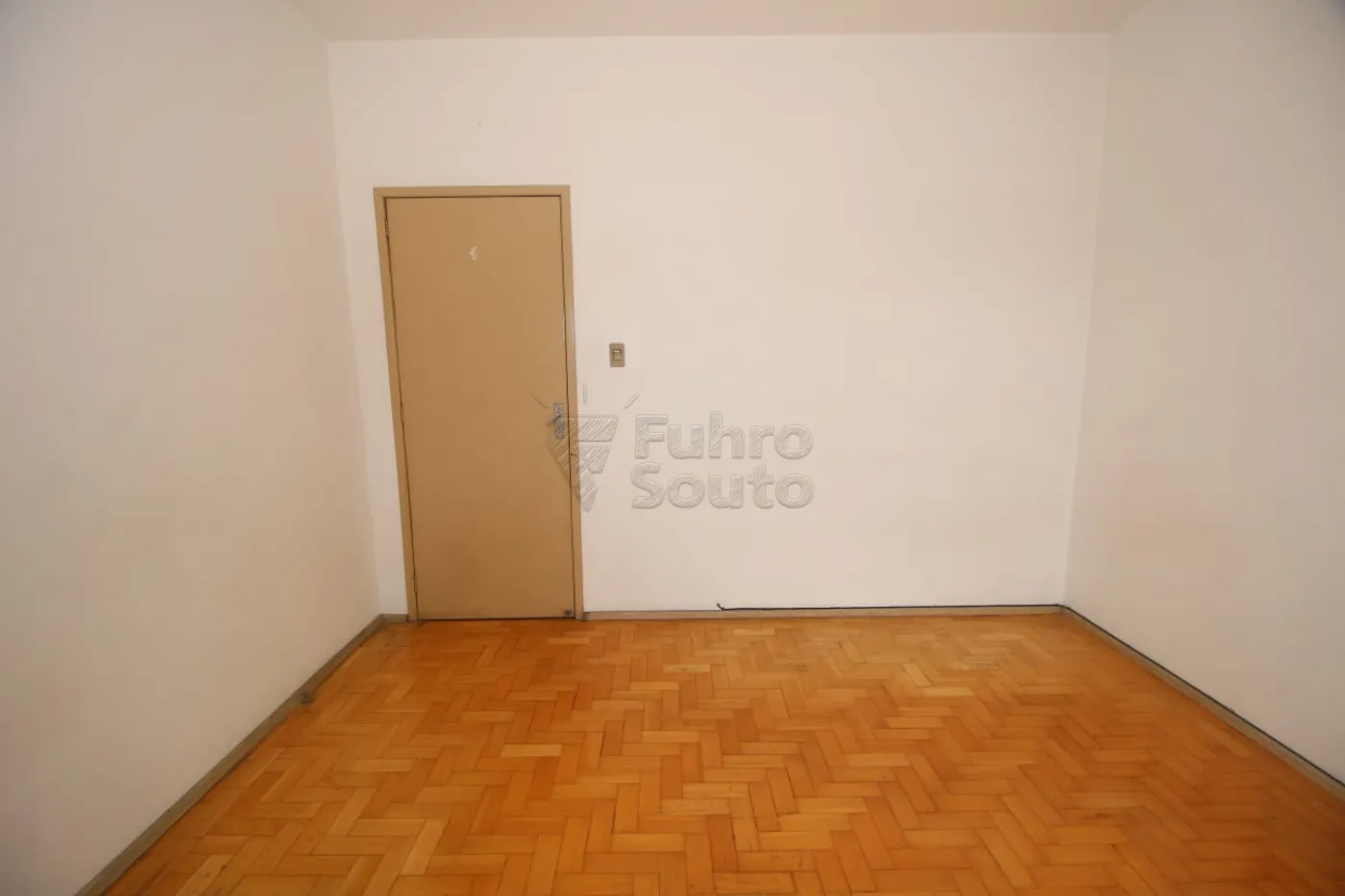 Alugar Apartamento / Fora de Condomínio em Pelotas R$ 1.900,00 - Foto 21