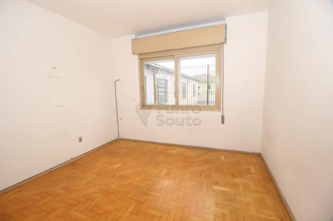 Alugar Apartamento / Fora de Condomínio em Pelotas R$ 1.900,00 - Foto 17