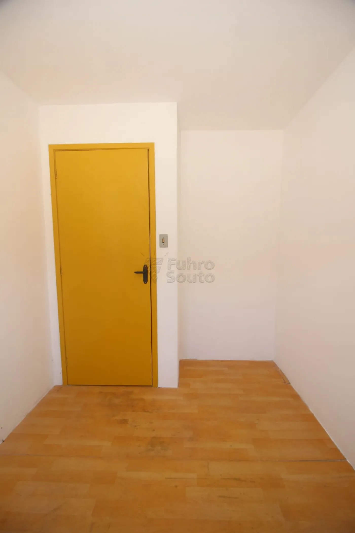 Alugar Apartamento / Padrão em Pelotas R$ 550,00 - Foto 5