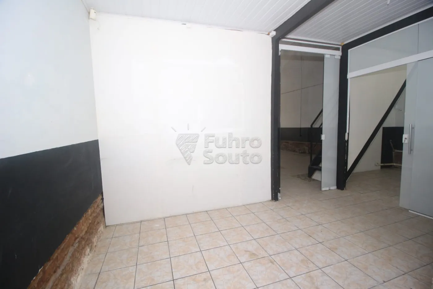 Alugar Comercial / Prédio em Pelotas R$ 4.500,00 - Foto 8