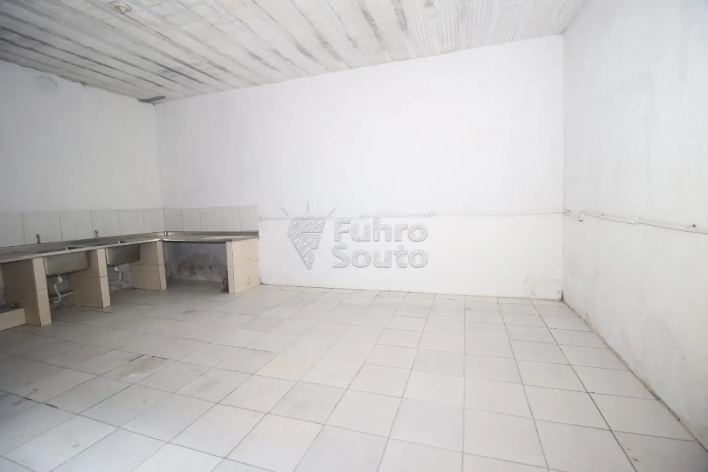 Alugar Comercial / Prédio em Pelotas R$ 4.500,00 - Foto 26
