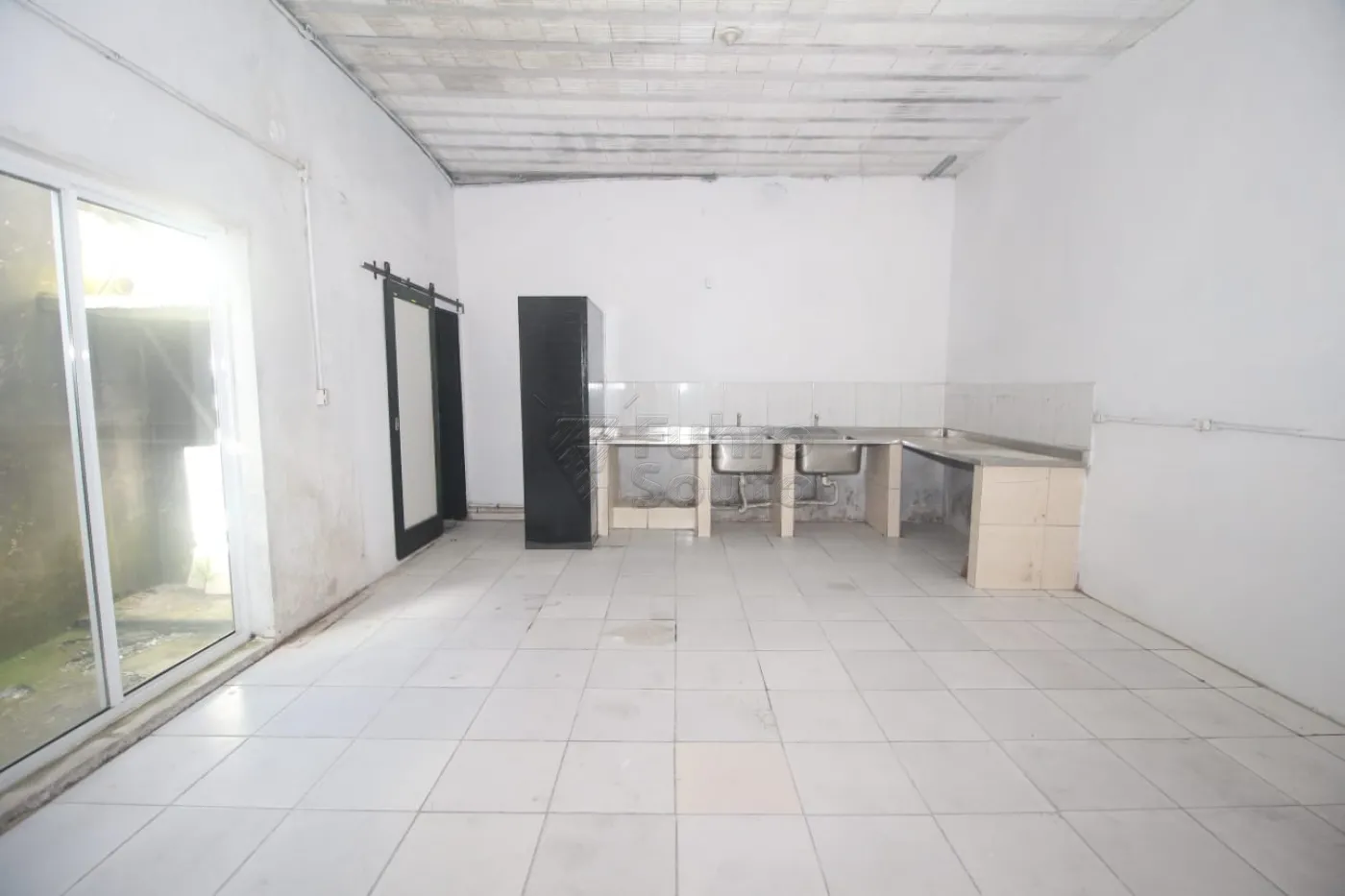 Alugar Comercial / Prédio em Pelotas R$ 4.500,00 - Foto 27