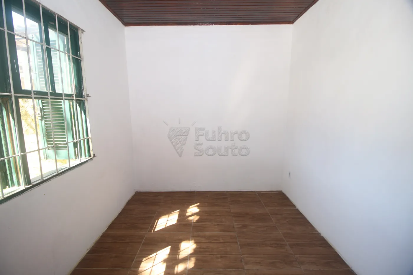 Alugar Casa / Padrão em Pelotas R$ 900,00 - Foto 8