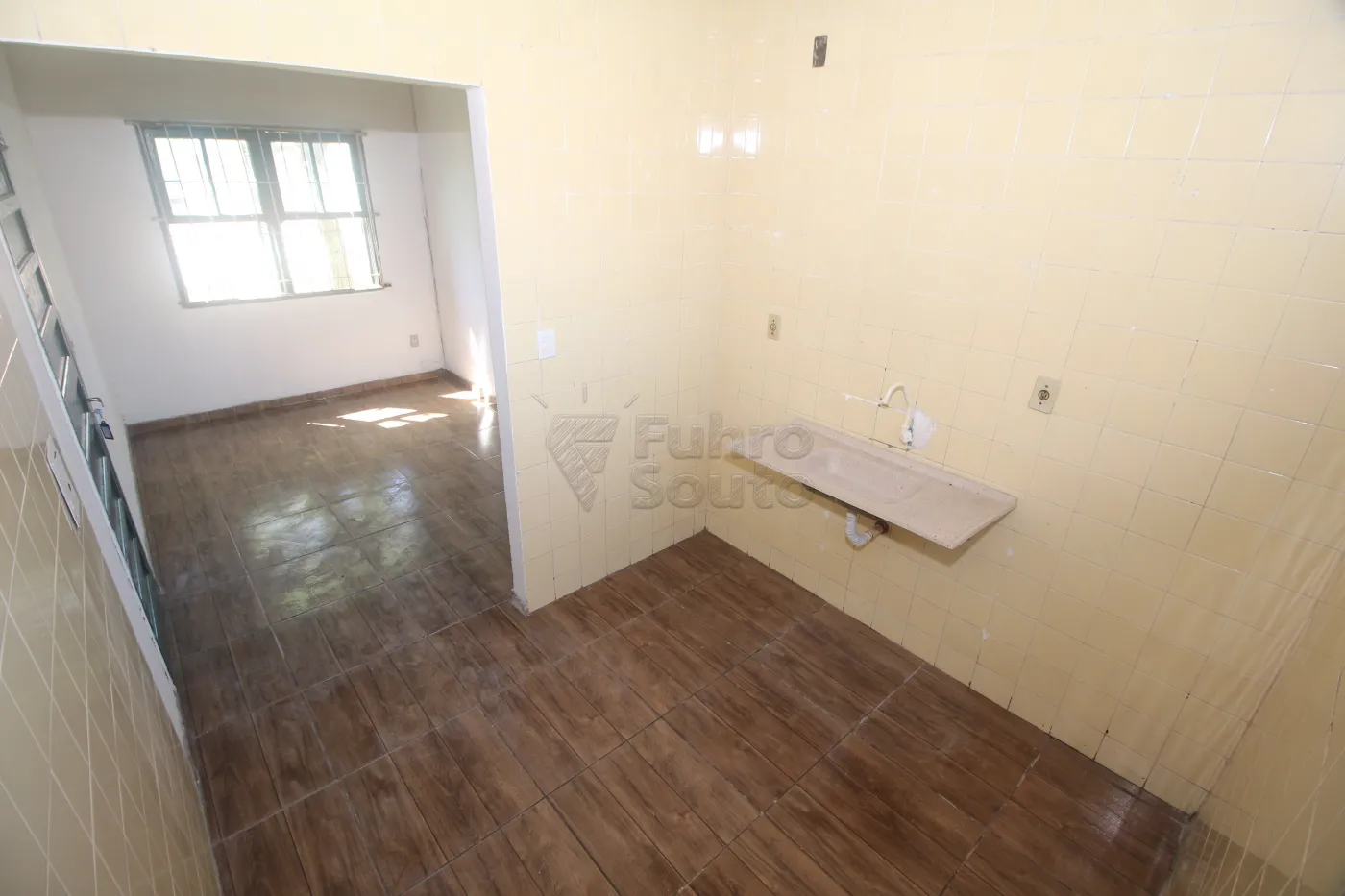 Alugar Casa / Padrão em Pelotas R$ 900,00 - Foto 18