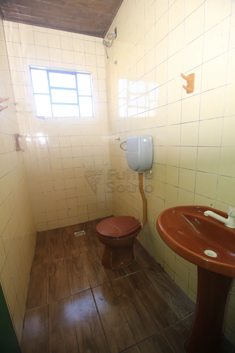 Alugar Casa / Padrão em Pelotas R$ 900,00 - Foto 20