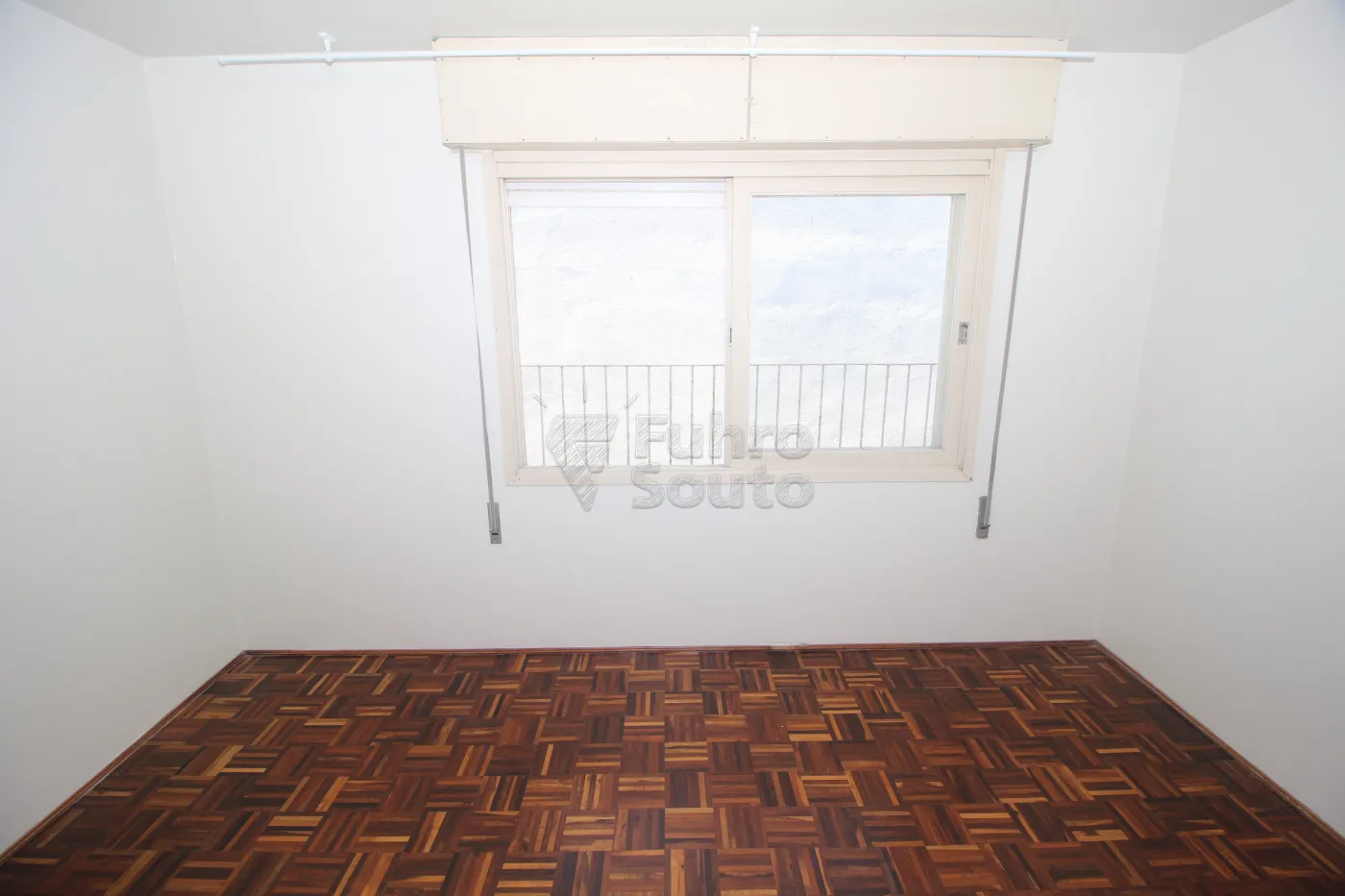 Alugar Apartamento / Padrão em Pelotas R$ 900,00 - Foto 12