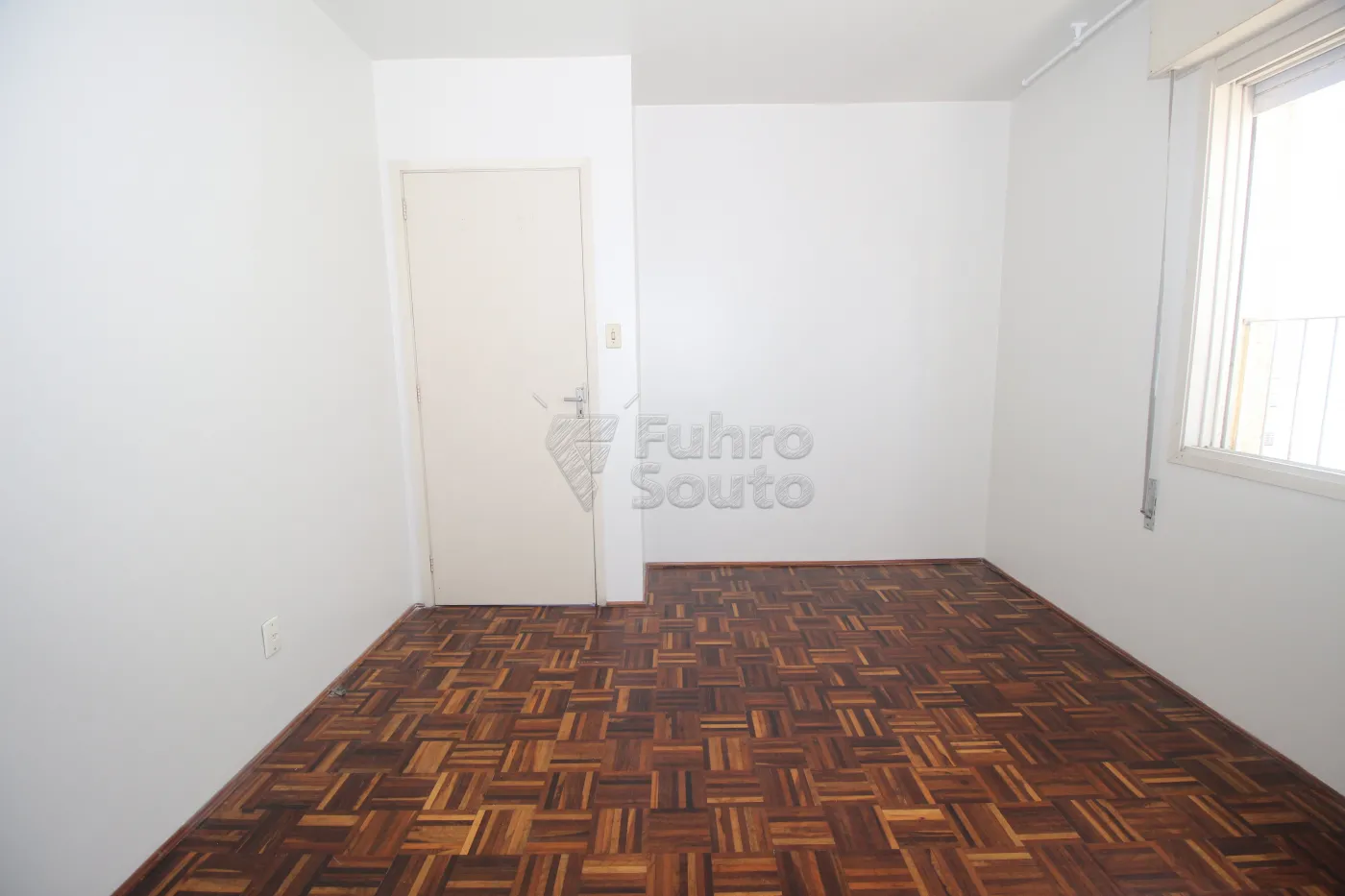 Alugar Apartamento / Padrão em Pelotas R$ 900,00 - Foto 15