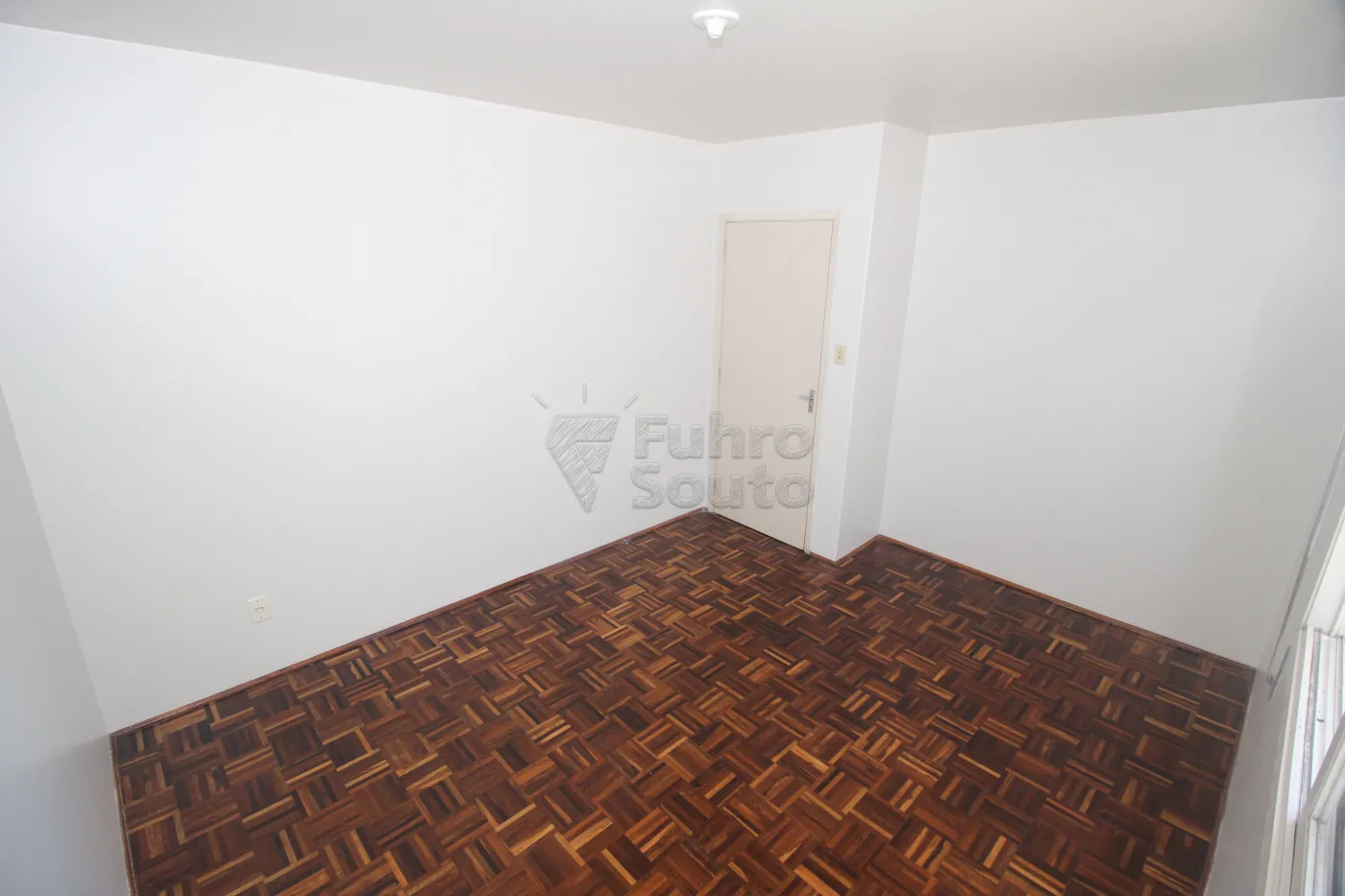 Alugar Apartamento / Padrão em Pelotas R$ 900,00 - Foto 16