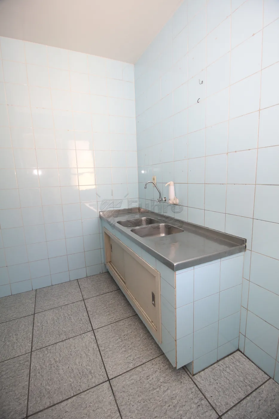 Alugar Apartamento / Padrão em Pelotas R$ 900,00 - Foto 20