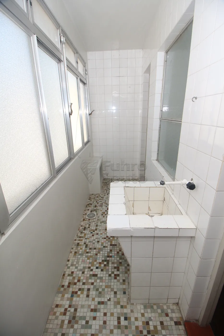 Alugar Apartamento / Padrão em Pelotas R$ 900,00 - Foto 23