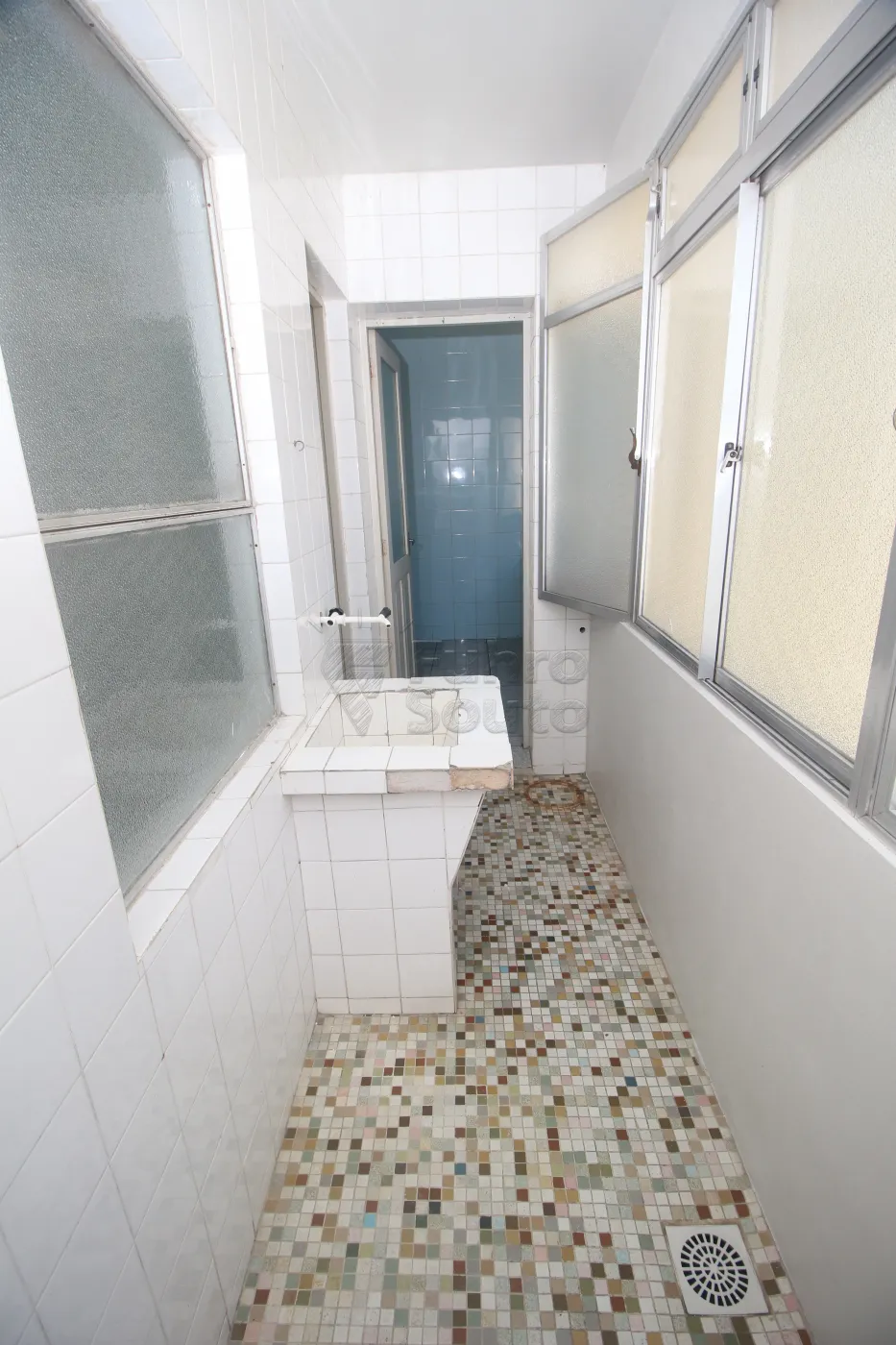 Alugar Apartamento / Padrão em Pelotas R$ 900,00 - Foto 24