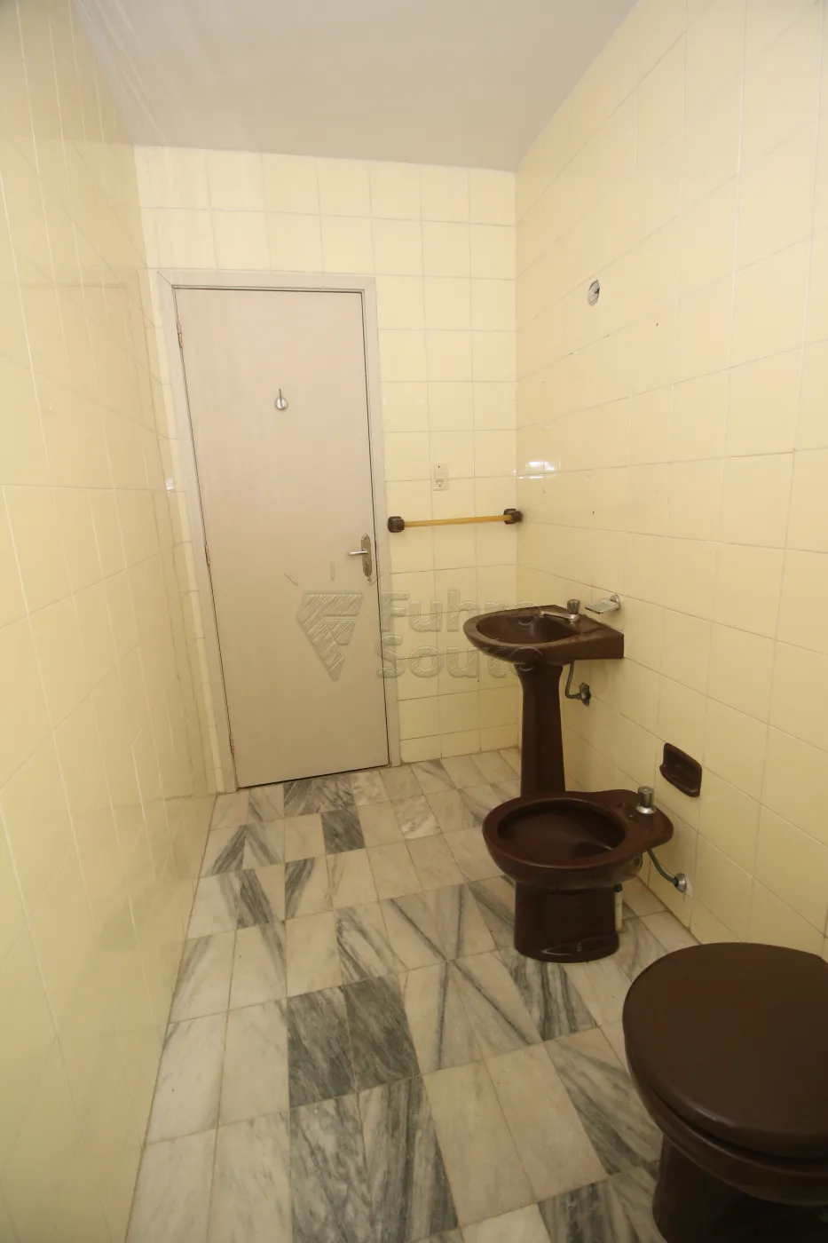 Alugar Apartamento / Padrão em Pelotas R$ 900,00 - Foto 31