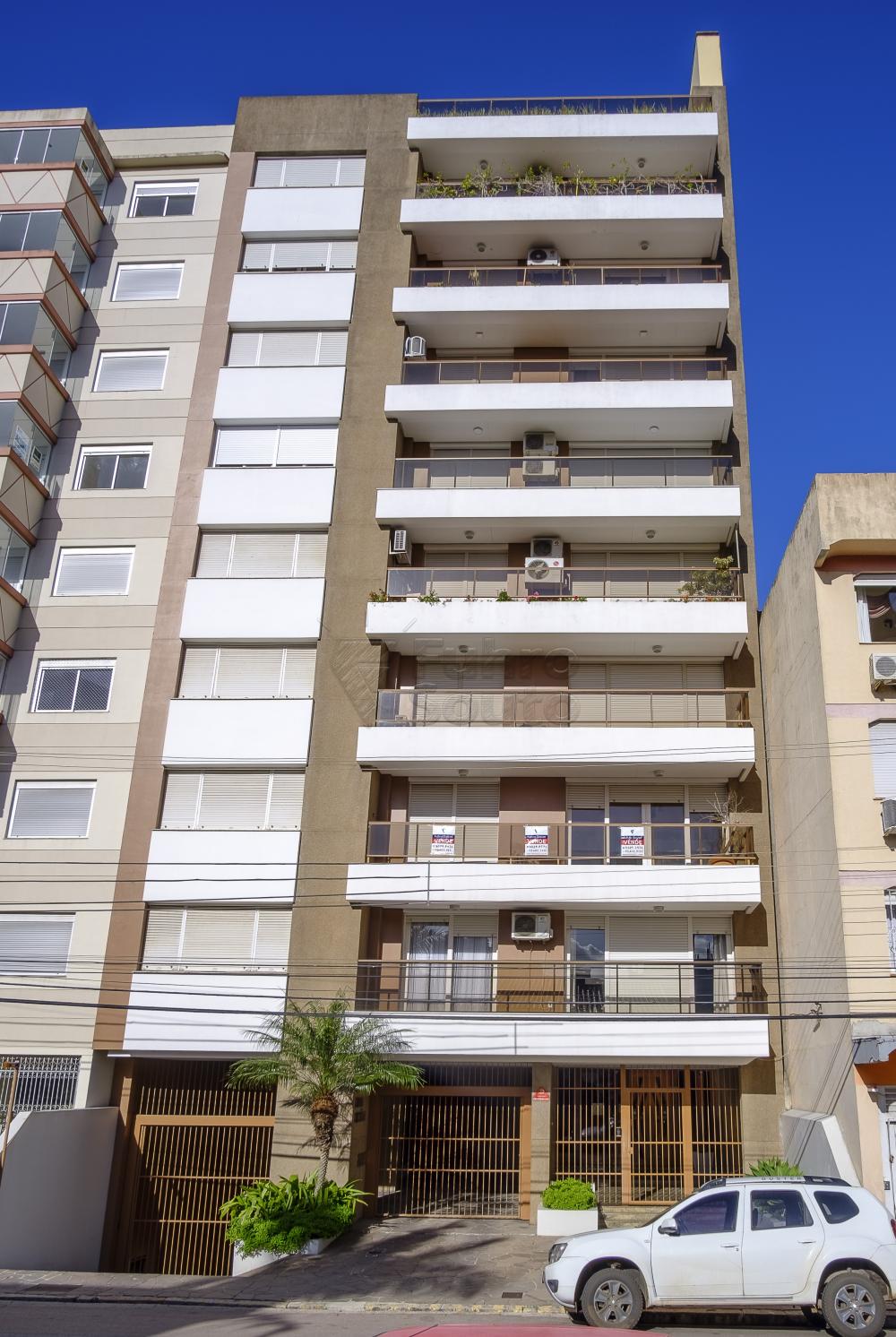 Comprar Apartamento / Padrão em Pelotas R$ 650.000,00 - Foto 1