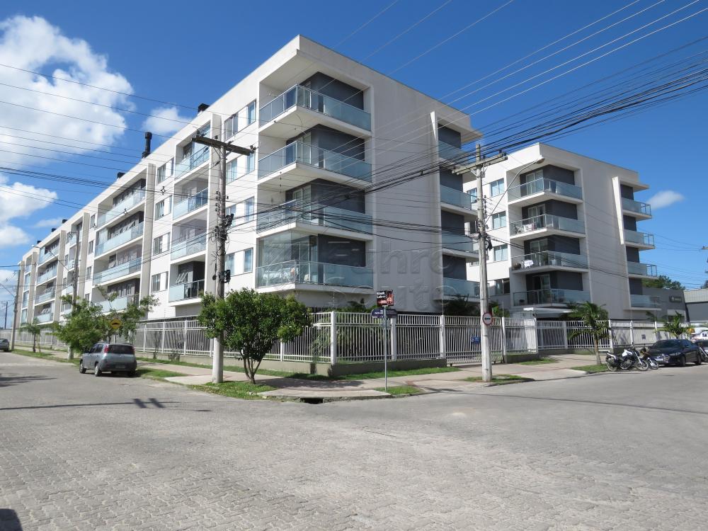 Alugar Apartamento / Padrão em Pelotas R$ 2.900,00 - Foto 1