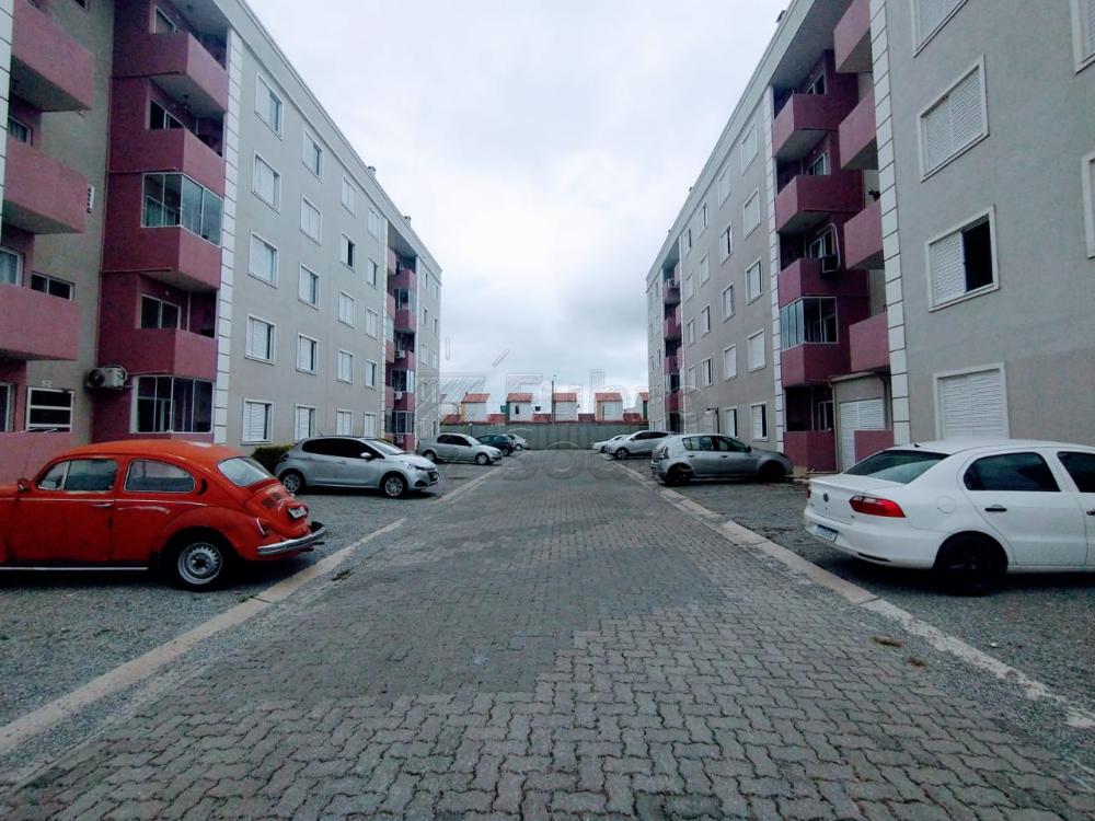 Comprar Apartamento / Padrão em Pelotas R$ 180.200,00 - Foto 4