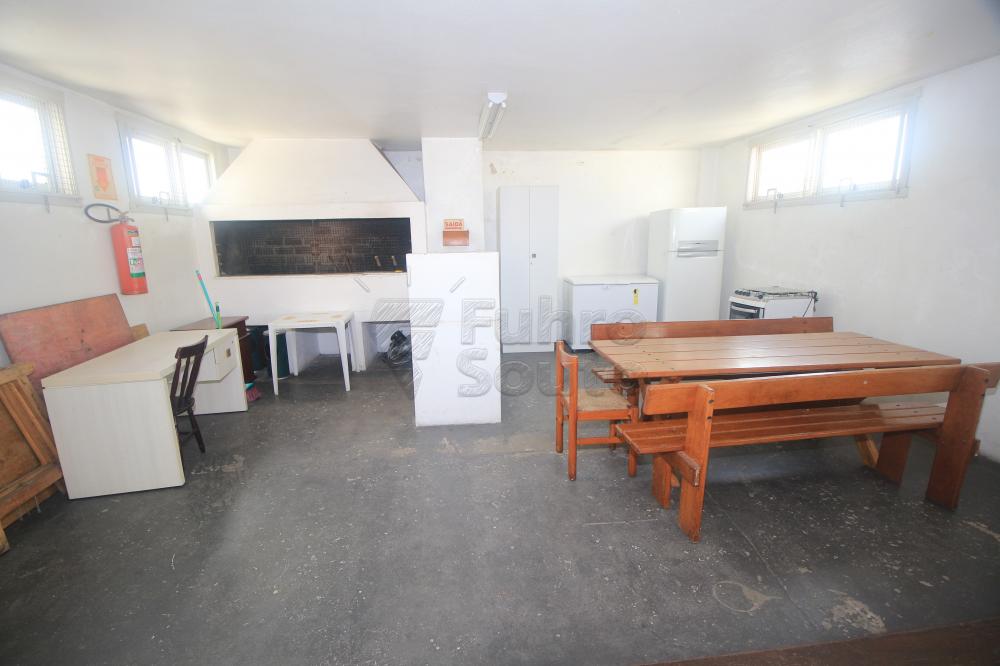 Alugar Apartamento / Padrão em Pelotas R$ 1.600,00 - Foto 49