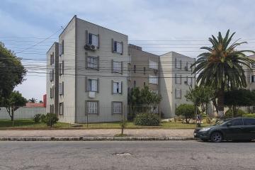 Alugar Apartamento / Padrão em Pelotas. apenas R$ 220.000,00