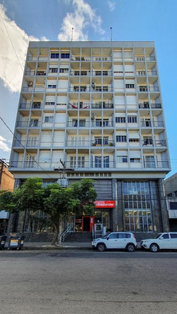 Oportunidade Única: Apartamento de Frente para a Praça Coronel Pedro Osório!