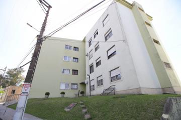 "Seu Refúgio Próximo ao IFSul: Apartamento de 1 Dormitório no Condomínio Ana Terra!"