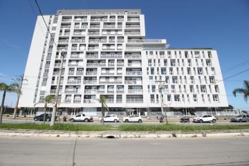 Alugar Apartamento / Padrão em Pelotas. apenas R$ 640.000,00