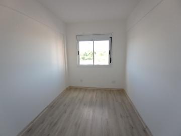 Alugar Apartamento / Padrão em Pelotas. apenas R$ 1.800,00