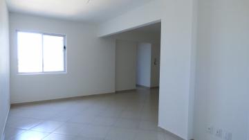 Alugar Apartamento / Padrão em Pelotas. apenas R$ 1.800,00