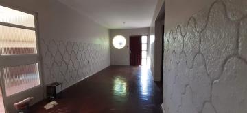 Alugar Casa / Padrão em Pelotas R$ 1.300,00 - Foto 1 Alugar Casa / Padrão em Pelotas R$ 1.300,00 - Foto 1