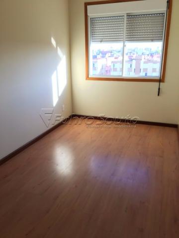 Alugar Apartamento / Padrão em Pelotas. apenas R$ 580.000,00