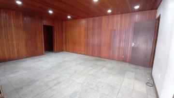Alugar Comercial / Sala em Condomínio em Pelotas. apenas R$ 300.000,00