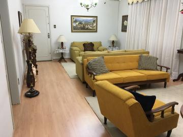 Alugar Apartamento / Padrão em Pelotas. apenas R$ 460.000,00