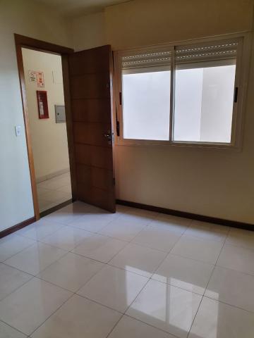 Oportunidade Única: Apartamento Próximo à UCPEL!