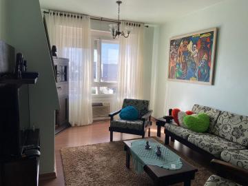 Alugar Apartamento / Padrão em Pelotas. apenas R$ 500.000,00