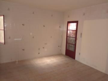 Alugar Casa / Padrão em Pelotas. apenas R$ 1.800,00