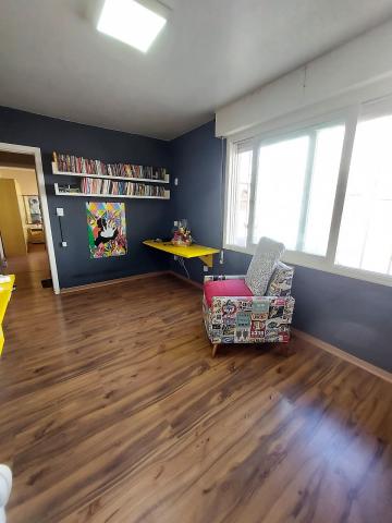 imagem 5 - Apartamento Térreo Espaçoso no Centro com 4 Dormitórios e Duas Vagas de Garagem! imagem 5 - Apartamento Térreo Espaçoso no Centro com 4 Dormitórios e Duas Vagas de Garagem!