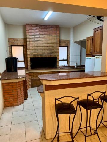 Alugar Apartamento / Padrão em Pelotas. apenas R$ 698.000,00