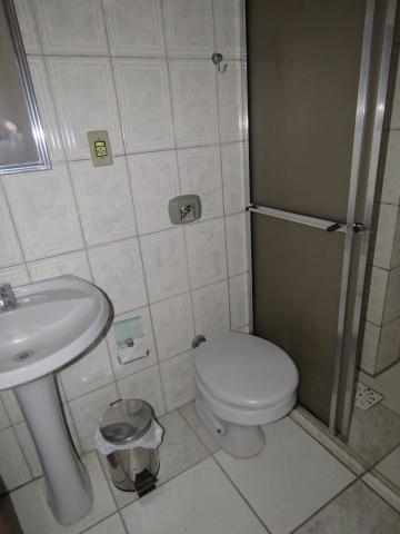 Alugar Apartamento / Fora de Condomínio em Pelotas R$ 800,00 - Foto 10 Alugar Apartamento / Fora de Condomínio em Pelotas R$ 800,00 - Foto 10