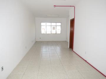 Alugar Comercial / Sala Fora de Condomínio em Pelotas. apenas R$ 680,00
