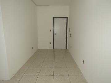Alugar Comercial / Sala Fora de Condomínio em Pelotas R$ 700,00 - Foto 3 Alugar Comercial / Sala Fora de Condomínio em Pelotas R$ 700,00 - Foto 3