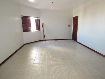 Alugar Apartamento / Fora de Condomínio em Pelotas. apenas R$ 1.950,00