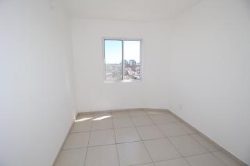 Alugar Apartamento / Padrão em Pelotas. apenas R$ 1.050,00