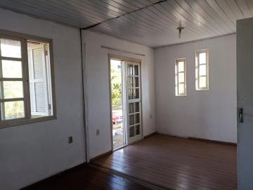 Alugar Casa / Padrão em Pelotas. apenas R$ 800.000,00