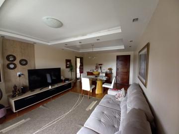 Alugar Apartamento / Fora de Condomínio em Pelotas. apenas R$ 380.000,00