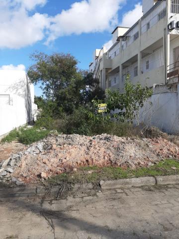 Alugar Terreno / Padrão em Pelotas. apenas R$ 95.000,00