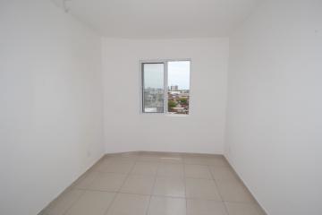 Alugar Apartamento / Padrão em Pelotas. apenas R$ 1.050,00