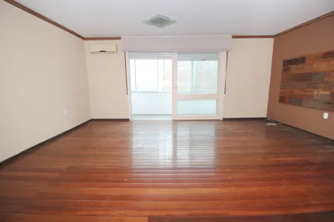 Alugar Apartamento / Padrão em Pelotas. apenas R$ 1.600,00